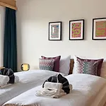 Sb28 - Cresta Jagd, Holz, Aussicht, Parkplatz * Sankt Moritz