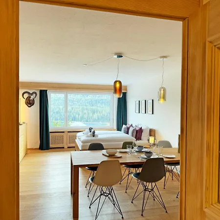 Sb28 - Cresta Jagd, Holz, Aussicht, Parkplatz *