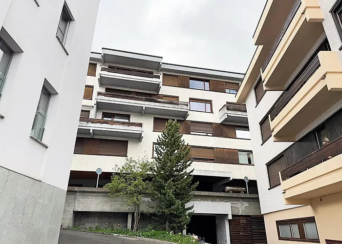 Sb28 - Cresta Jagd, Holz, Aussicht, Parkplatz *