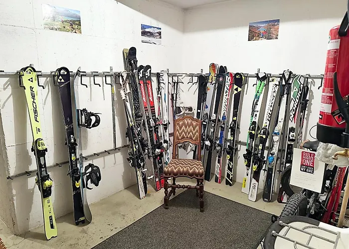 Sb28 - Cresta Jagd, Holz, Aussicht, Parkplatz St. Moritz